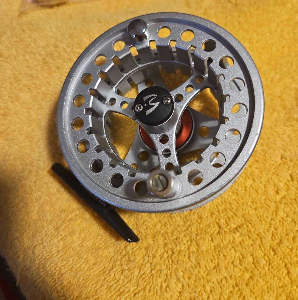MAXCATCH Fly Fishing Reel 7/8 ECO aluminum Salt & Fresh H2O Good Samon
